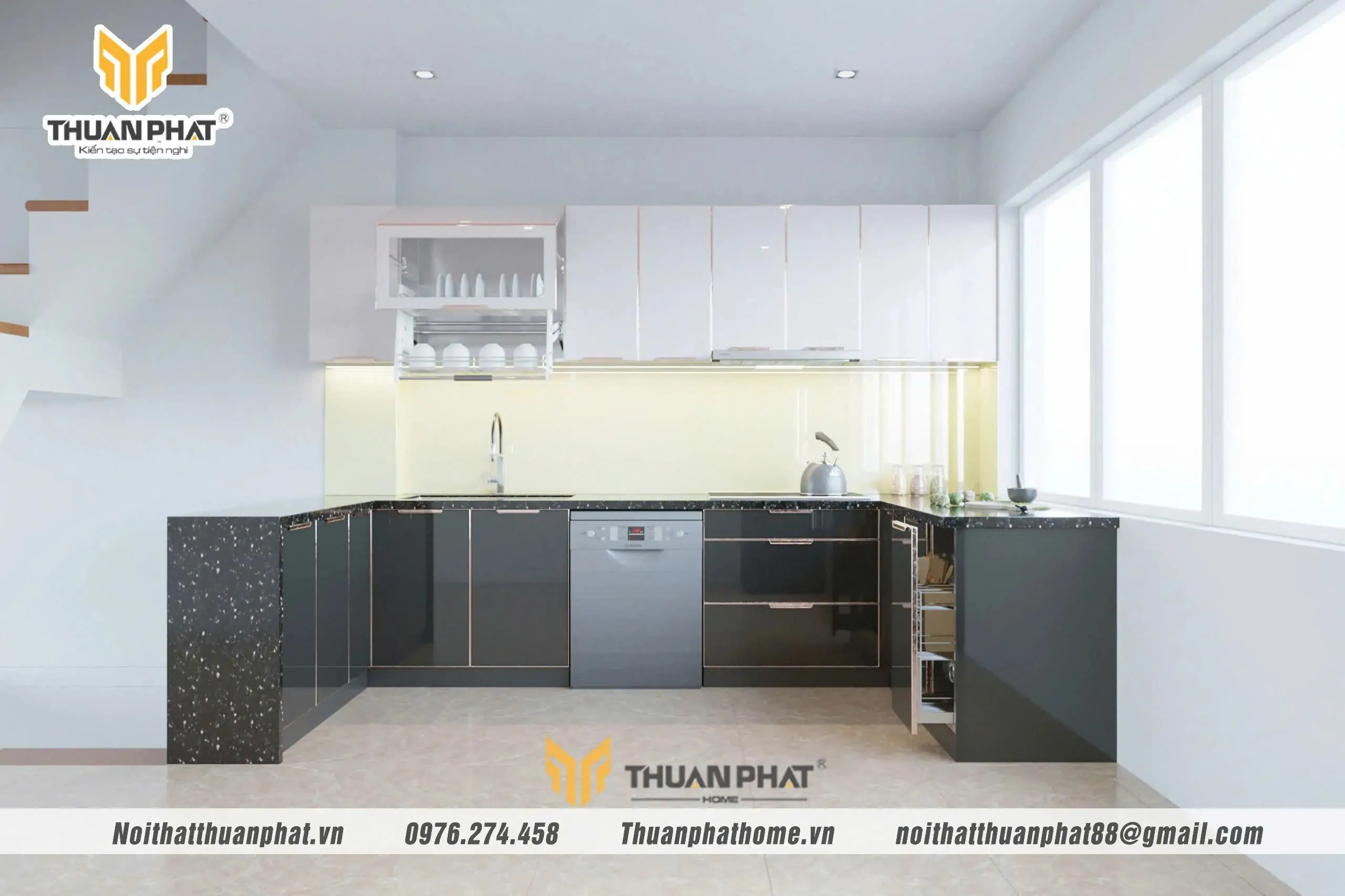 Sự kết hợp giữa cánh kính màu be và đen nhà chị Huyền - Hưng Yên